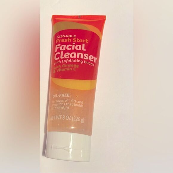 🎀Kissable Fresh start Facial cleanser with exfoliating Beads 8OZ(226g) 💥 - Picture 1 of 6